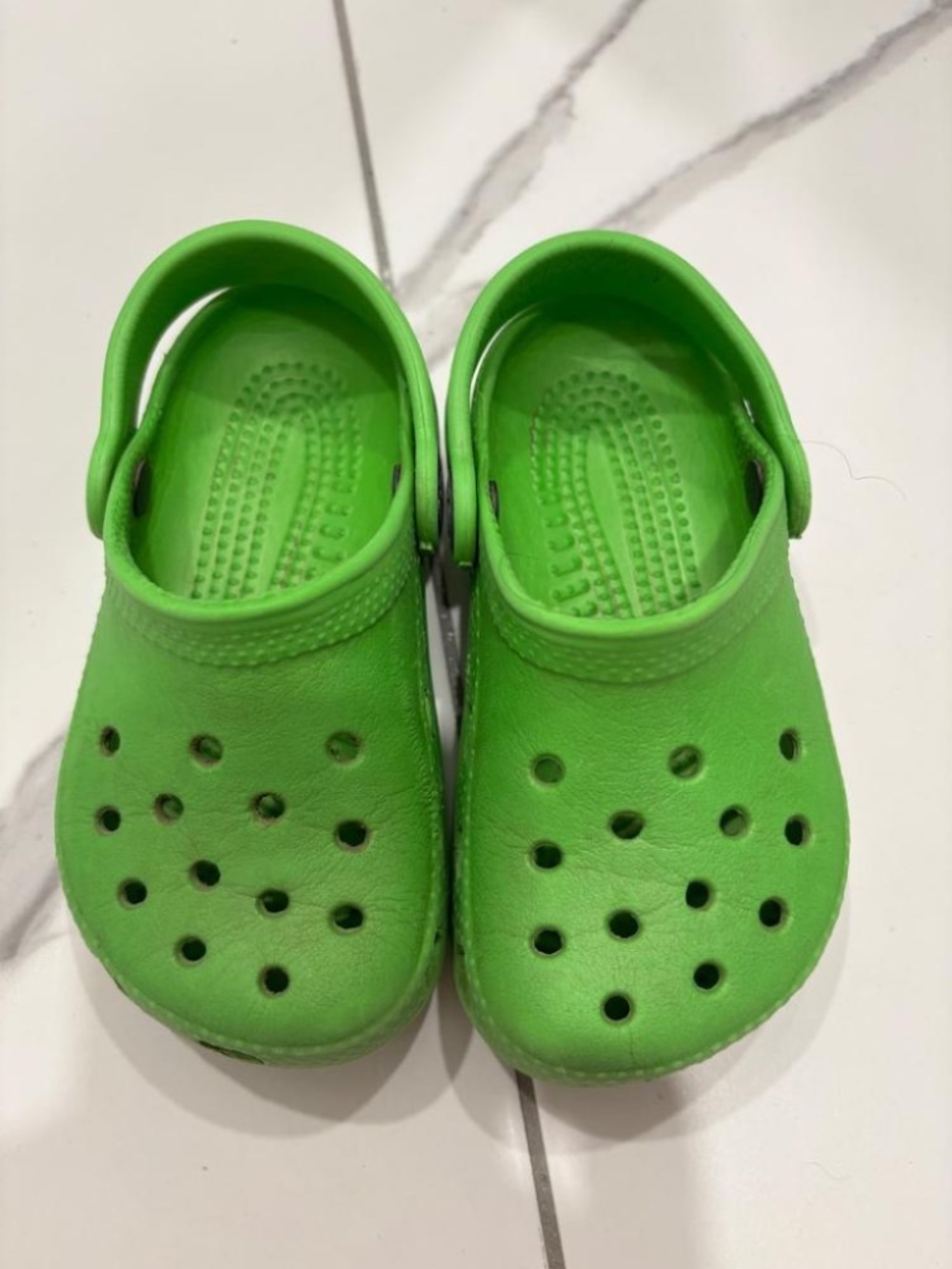 Crocs Kids Classic Clogs Lime Green – Toddler Size Baby 6/7 – Great Condition